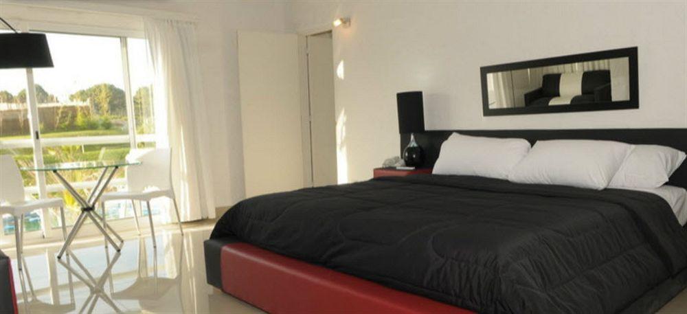 Chihuahua Punta Del Este Arenas Hotel מראה חיצוני תמונה