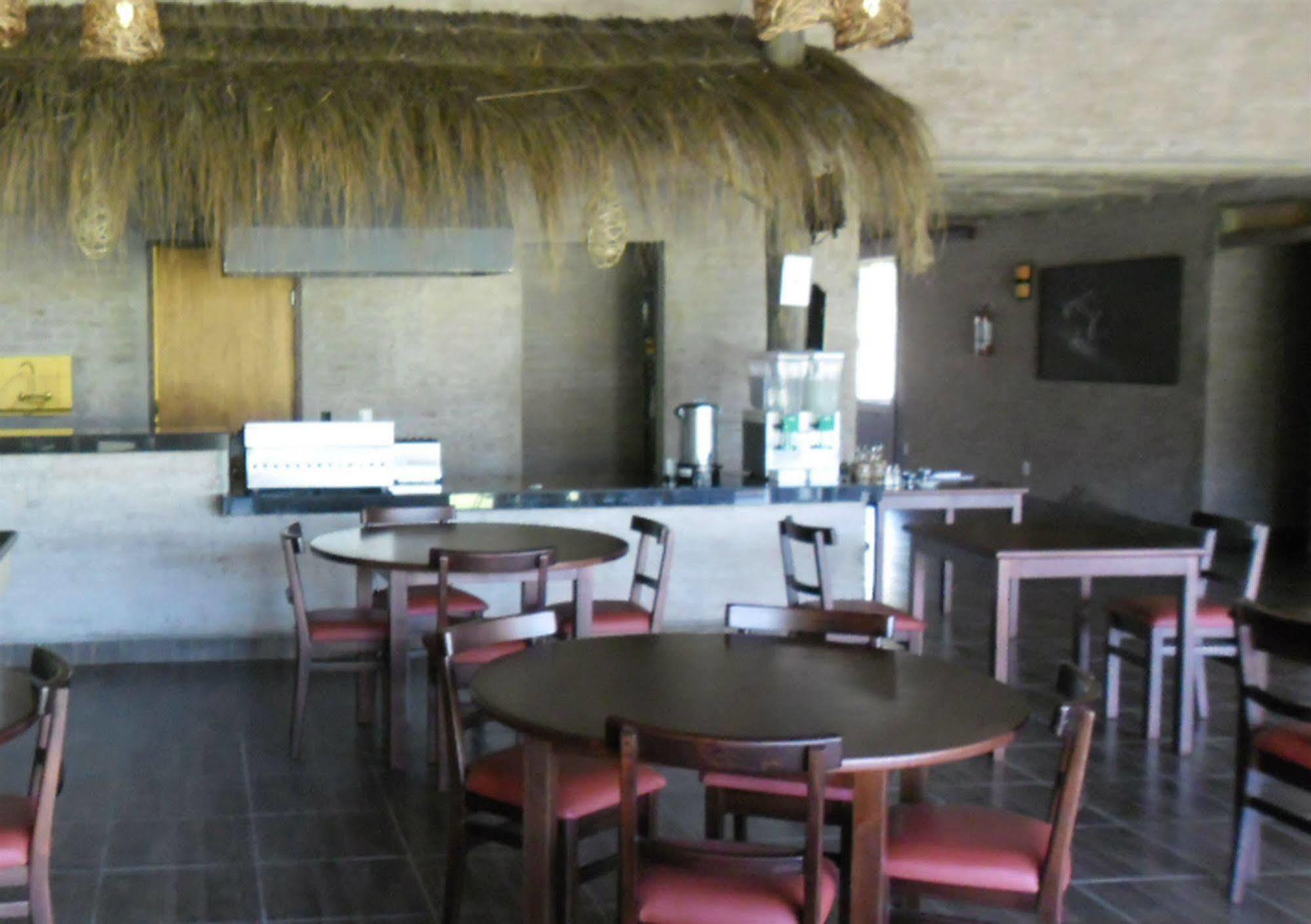 Chihuahua Punta Del Este Arenas Hotel מראה חיצוני תמונה